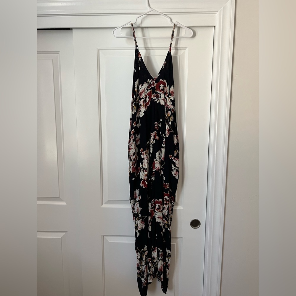 Millibon USA Black Floral Maxi with Pockets NWT Size Small - Picture 6 of 7